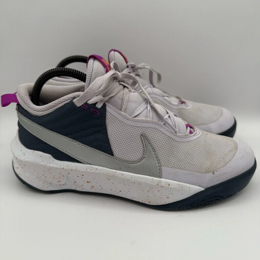 Youth Nike Team Hustle D10 SE GS Purple Gray Athletic Shoes DQ8375-500 Size 6.5Y